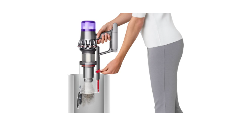 Emptying the Dyson V11 Advanced using the point and shoot mechanism