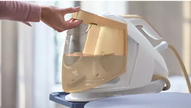  Detachable 1.8 liter water tank for easy filling